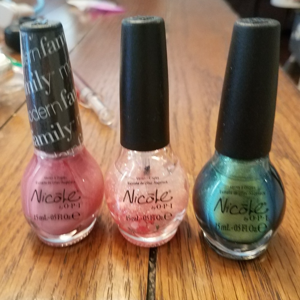 Nicole by OPI